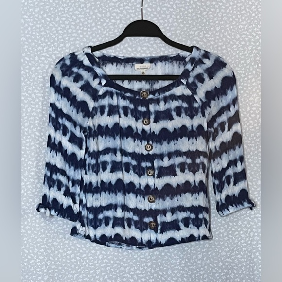 Self Esteem blouse, Navy Blue & White Tie dye cropped 3/4 sleeve with bows. - Picture 1 of 4